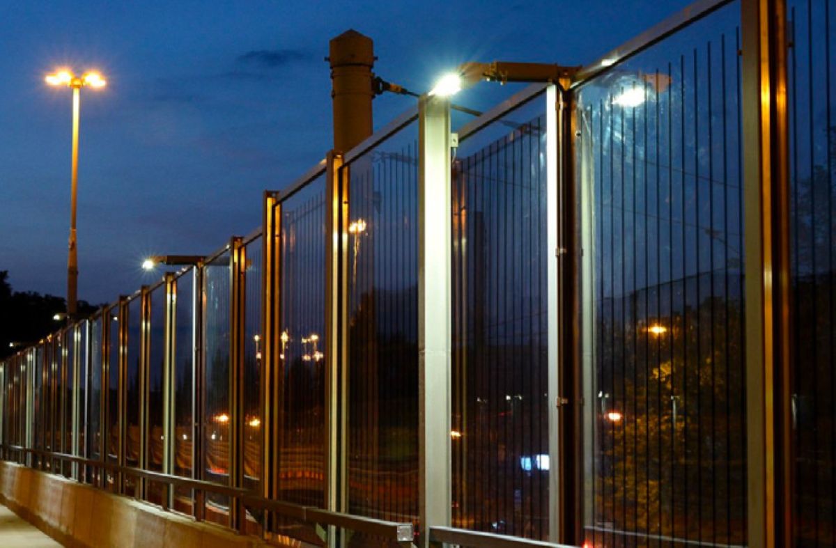 Estakáda, Chorzów, Poľsko – diaľničné osvetlenie - Obrázok 1